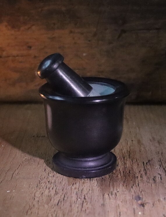 Soapstone Mortar and Pestle, Witch's Herb Grinder, Incense Herb Grinder, Kitchen Witch Mortar and Pestle, Stone Mortar and Pestle