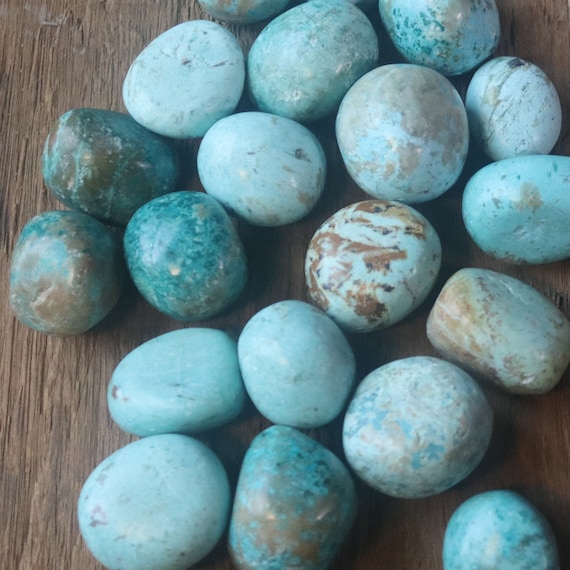 Natural Turquoise, 1 Tumbled Turquoise, Natural Blue Turquoise Crystals, Witchy Turquoise Tumbled Stone
