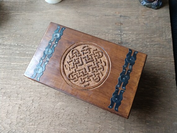 Carved Tree of Life Box, Witch's Celtic Tree Box, Spell Box, Trinket Box, Tarot Box, Carved Wooden Box with Tree of Life, Witch's Secret Box