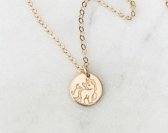 Enhörningshalsband | 14k guldfyllt | 14k roséguldfyllt | .925 sterlingsilver | Flickhalsband | Gåva till liten flicka | Justerbar