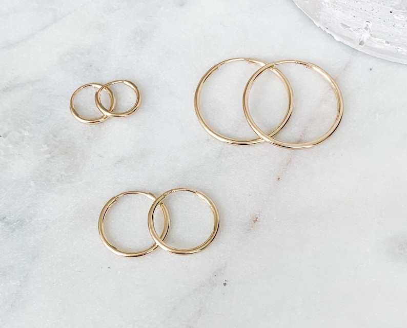 Ändlösa ringar | Huggies | 14k guldfylld | 10 mm | 14 mm | 20 mm | Små ringar | Sleepers | För känsliga öron | Nickel- och blyfri bild 1