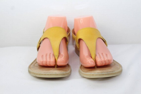 Buy Born Hand Crafted Footware Women s Yellow Leather Thong Flip