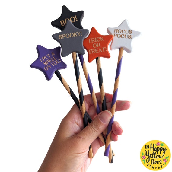 Halloween Gift Wand Personalised Wooden CHOOSE YOUR COLOURS Spooky Hocus Pocus Baskets Trick or Treat Children's Beech 18cm Star Gift