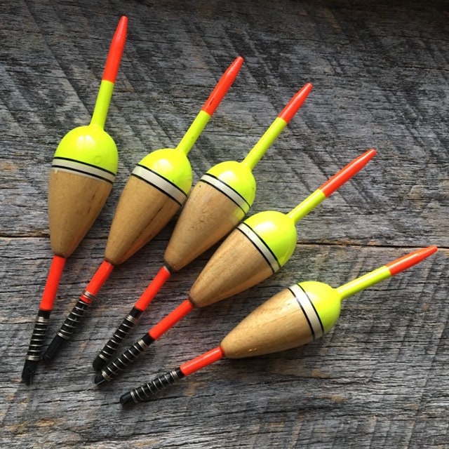 5 Wooden Fishing Bobbers