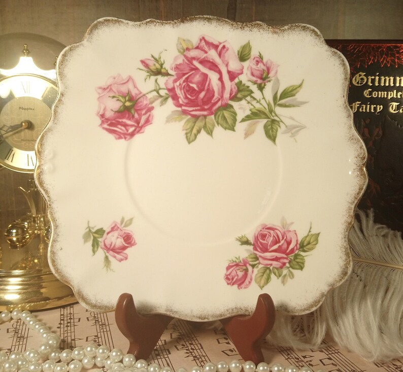 Royal Standard Orlean/'s Rose Edition Scalloped Edge Serving Saucer