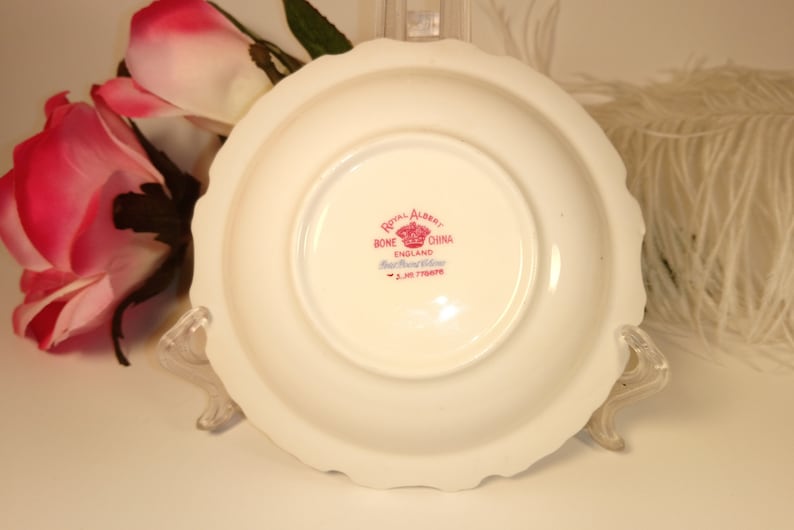 Royal Albert Petite Pointe Edition Gold Edged Scalloped Edge Meats or Candy Dish
