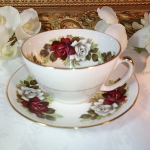 Royal Imperial &quot;Red and White Roses&quot; Edition Gold Gilt Tea Cup Set