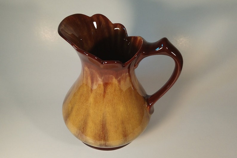 BMP Harvest Gold Pitcher / Vase Vintage Blue Mountain Etsy Canada