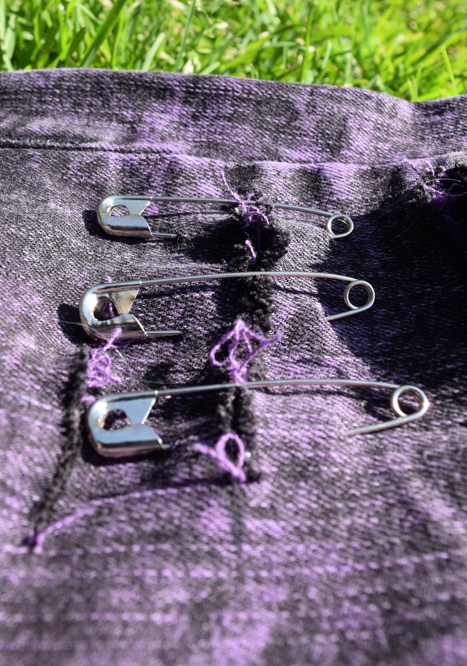 Size 1 Skinny Jeans With Safety Pins Etsy