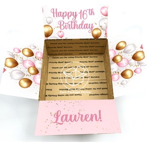 Caja de cumpleaños para ella / Elige la edad / Nombre personalizado / Sorpresa rosa para niña adolescente / Dulces 16 / 21 / Juego de pegatinas para paquete de cuidado