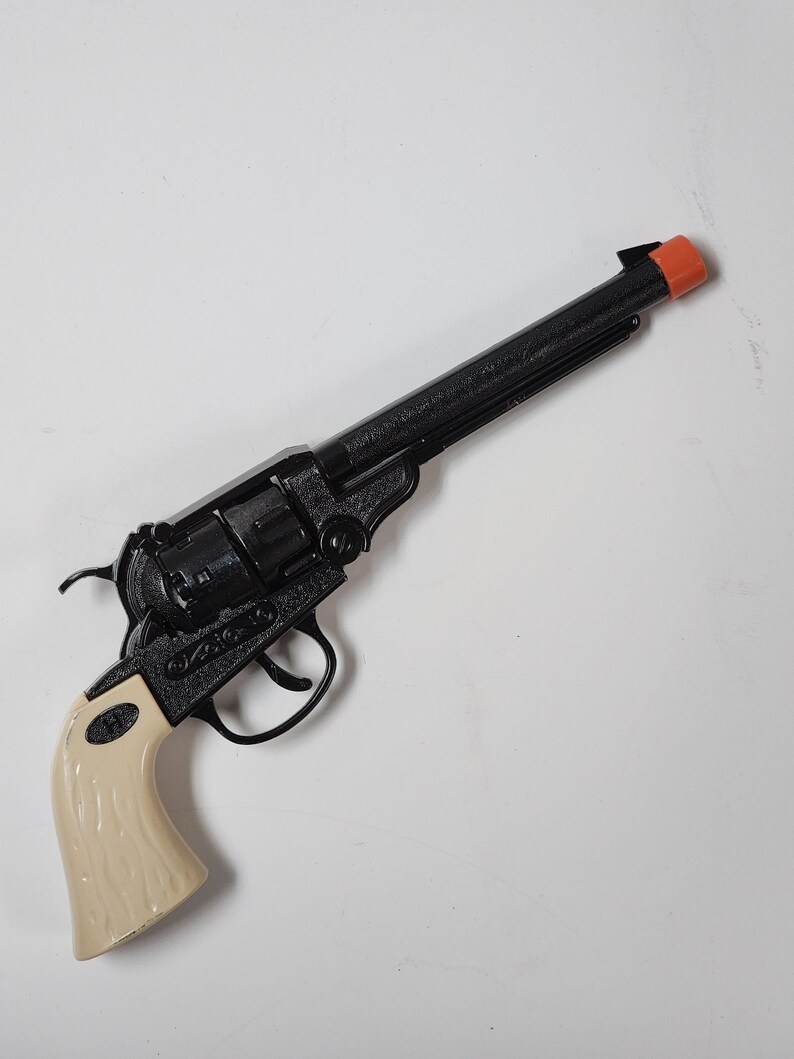 Calvary Pistol Retro Cap Gun With Holster / Belt Replica Revolver