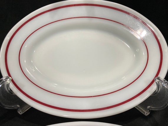 Vintage Pyrex Milk Glass Oval Plates, Burgundy Rim, Set of 2 - Etsy