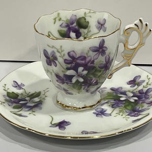 Rossetti, Spring Violets Demitasse Cup and Saucer, Made in Occupied Japan, Small Teacup and Saucer with Voilets Trimmed in Gold