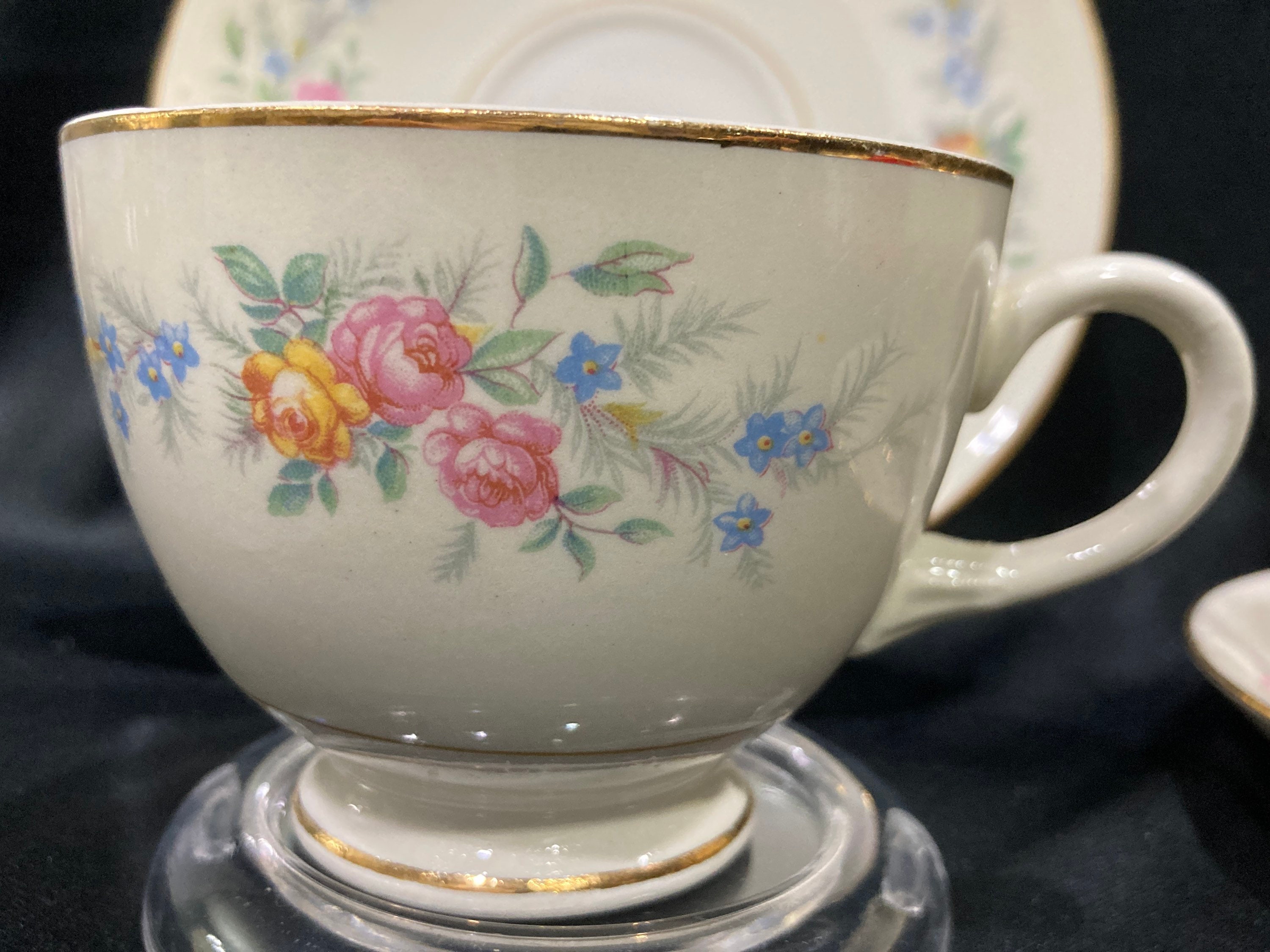 Homer Laughlin China, Eggshell Nautilus Cashmere E48N5