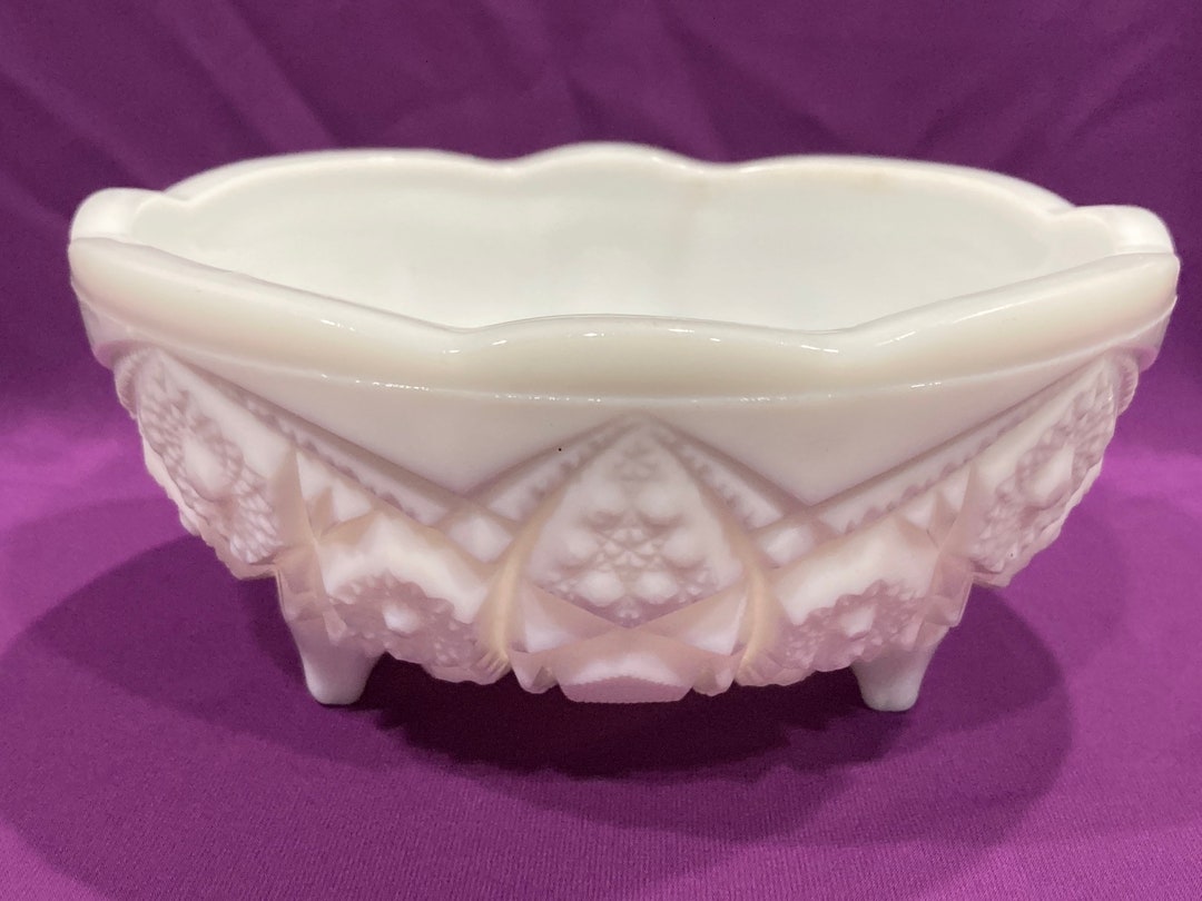 Mckee Milk Three Footed Bowl Toltec Prescut Scalloped Etsy