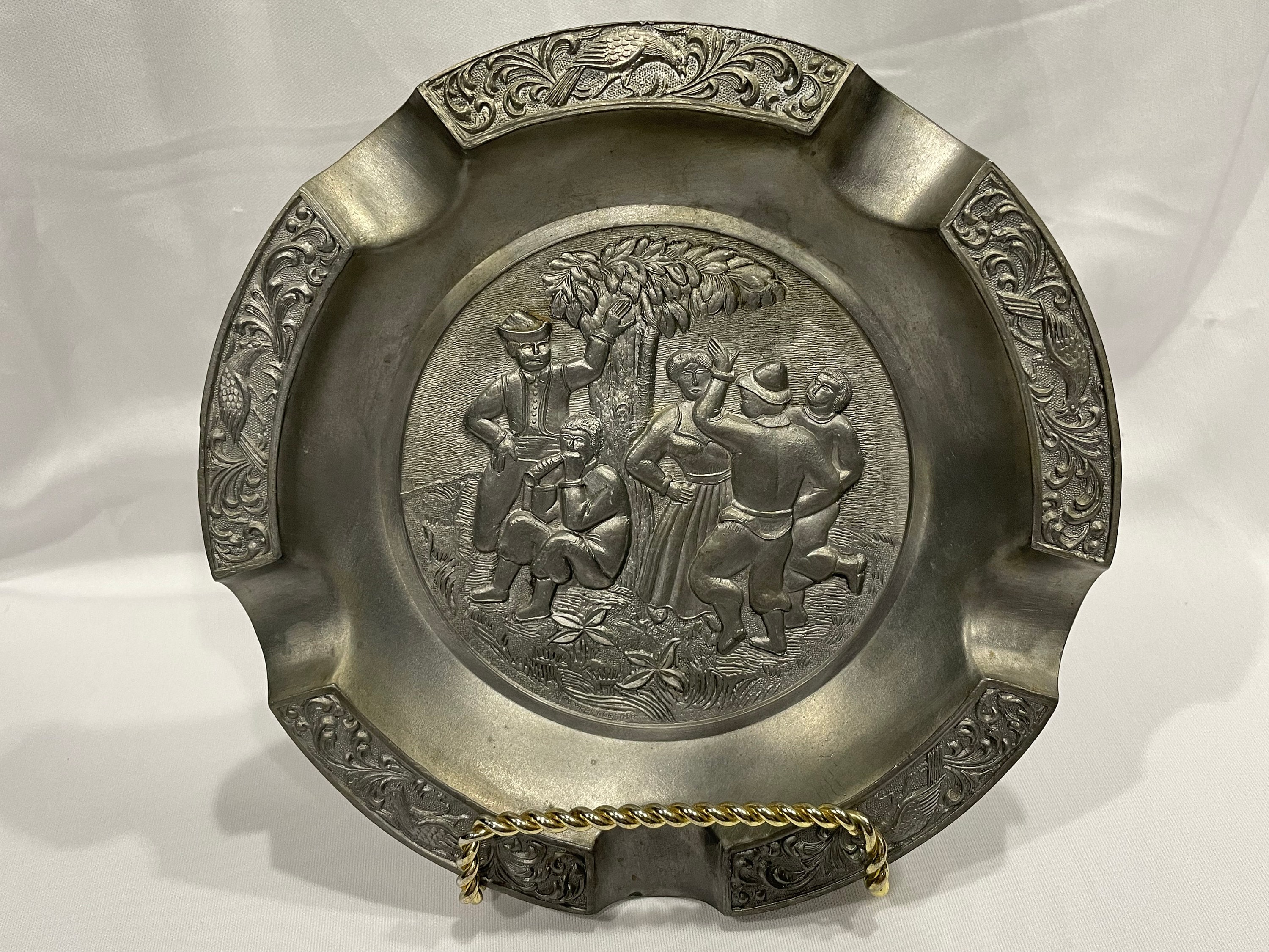 Five Finger Pewter Ashtray With 3D Relief of Couple Dancing and