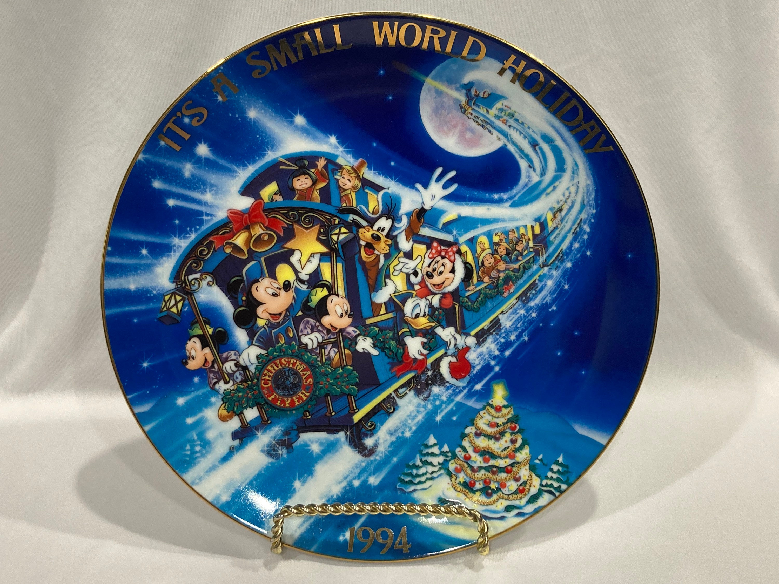 Walt Disney World, Mickey, Minnie and Friends on a Train, It's a