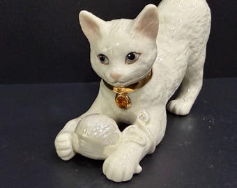 Lenox, November Birthday Kitty, November Birthstone Cat Playing