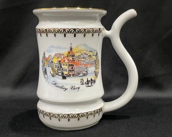 Thun 1794 a.s. Embossed White Karlovarsky Fine Porcelain Teapot 0.75-Qt