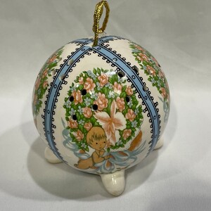 Footed Ball Pomander, Cherub Potpouri Ball, Byzantine Design