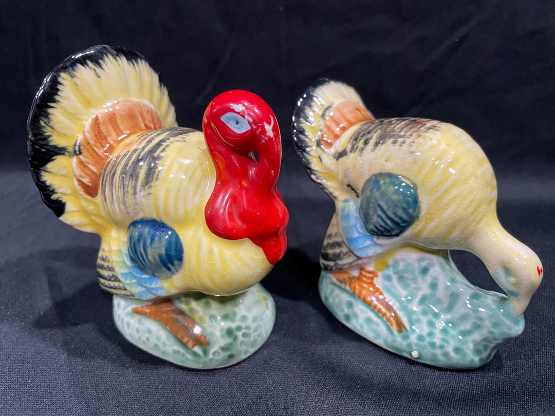 Vintage Turkey Salt And Pepper Shakersnull