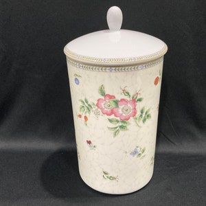 Wedgwood, Fleur, Spring Flowers and Leaves, 10&quot; Large Size Cannister