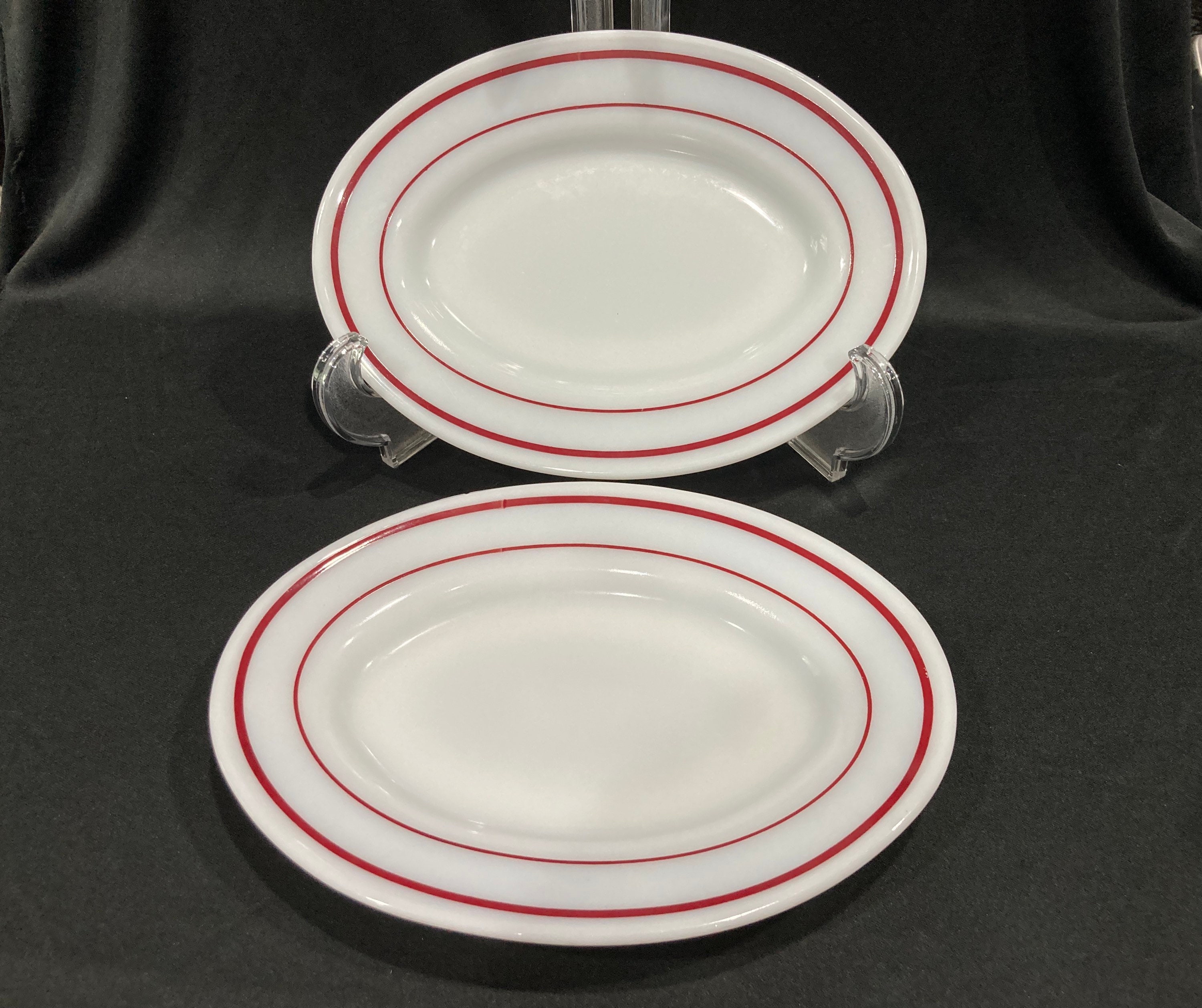 Vintage Pyrex Milk Glass Oval Plates, Burgundy Rim, Set of 2 - Etsy