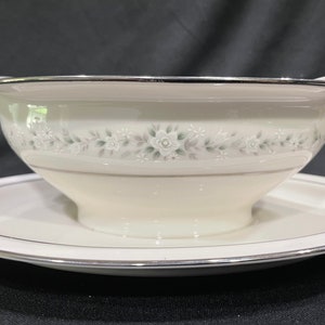 Noritake, Ivory Collection, Heather, Silver Trimmed Ivory Bowl with White Flowers and Grey Leaves, Gravy Boat with attached under plate