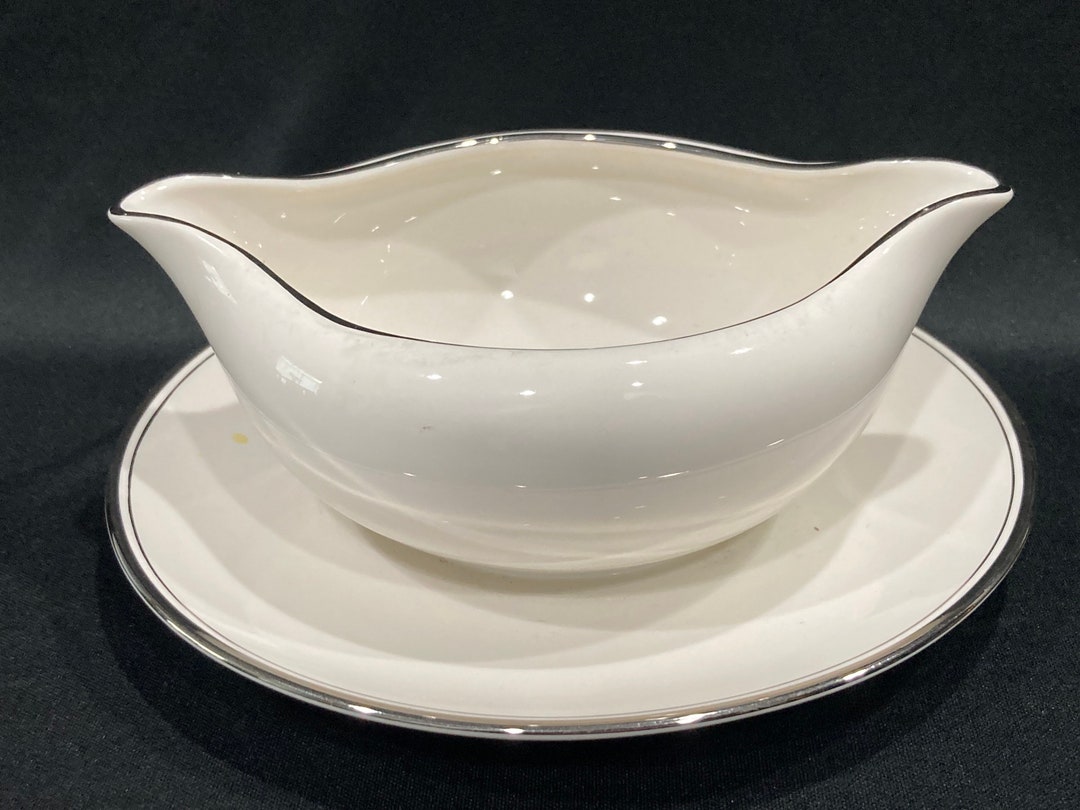 Flintridge China, California, BonLite, Platinum Trim, Gravy Boat