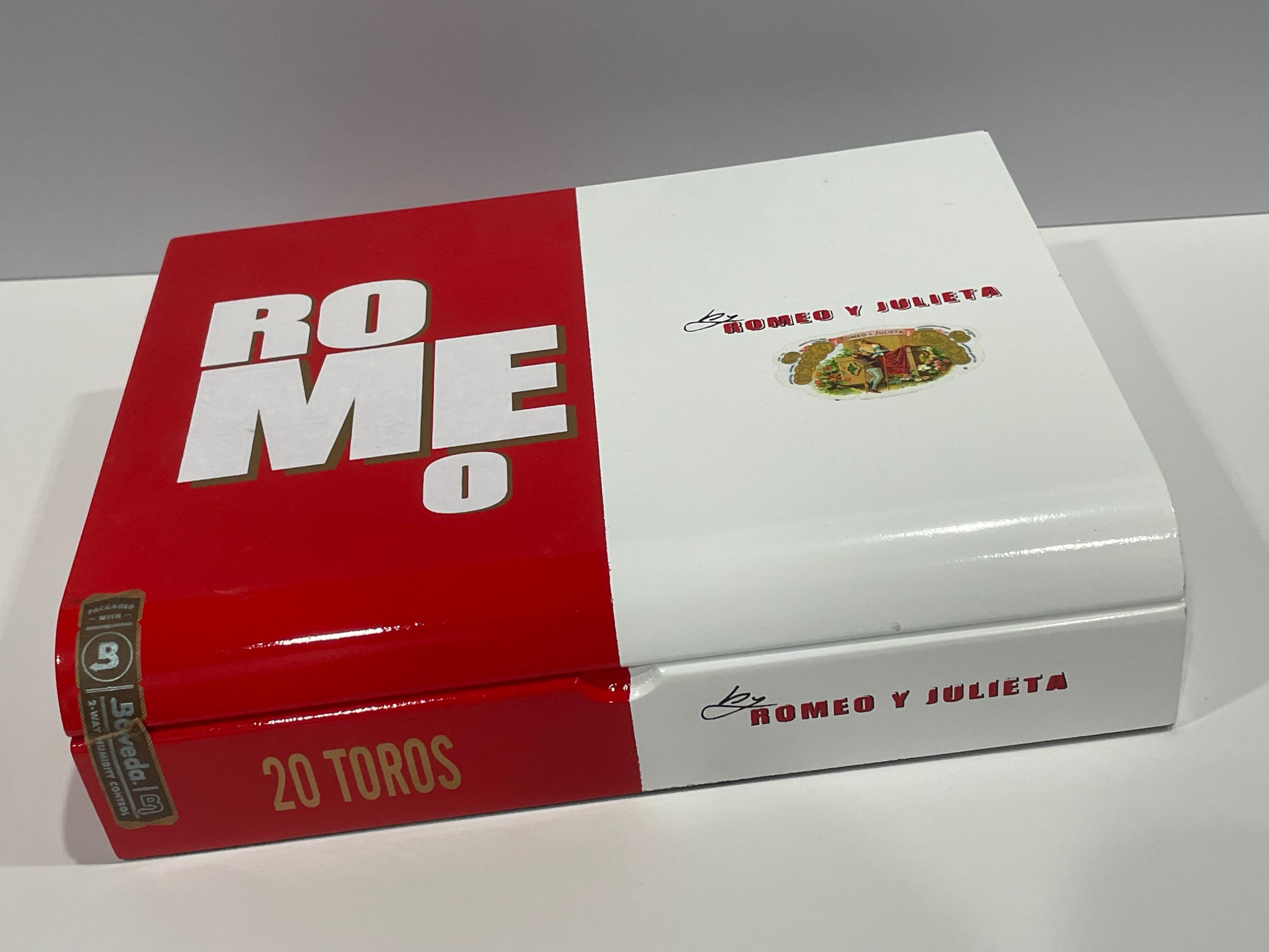 Romeo Y Julieta Cigar Box, Red & White Wooden Toros Box - Etsy