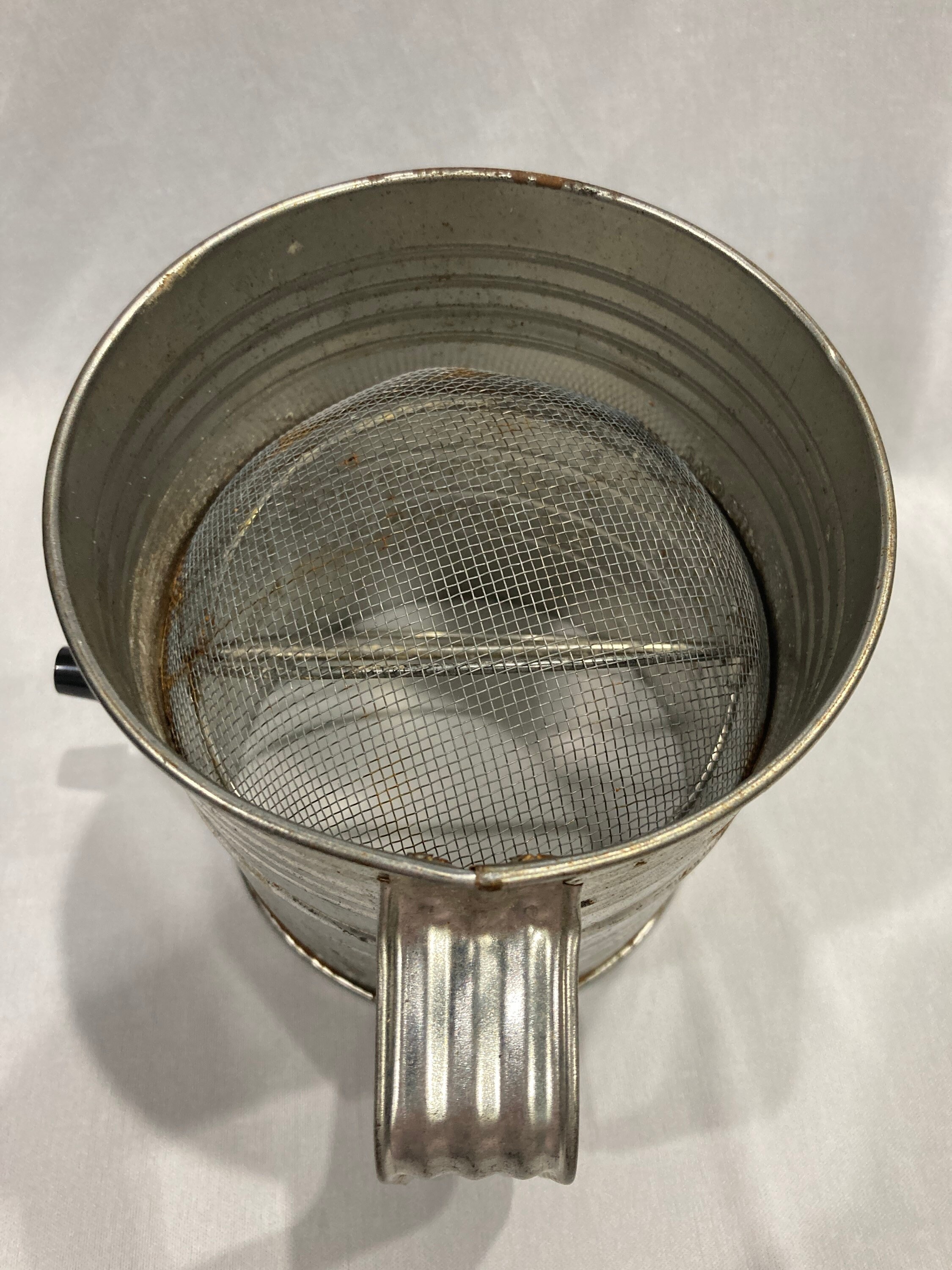 Bromwell 5 Cup Flour Shifter Kitchen Utensils Shifter Ball Etsy