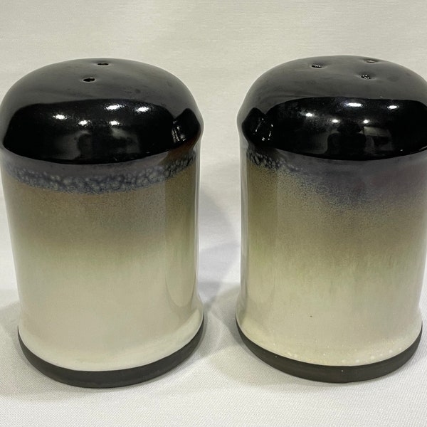 MultiTone Salt and Pepper Shakers, Sango Nova Black 4932,  Black Ombre' Glazed Pottery Salt and Pepper Shakers