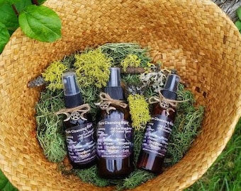 Aura Cleansing Intention Spray Glass Bottle, Aura detox crystal infused moon water spray, aromatherapy crystal imbued lunar water room scent