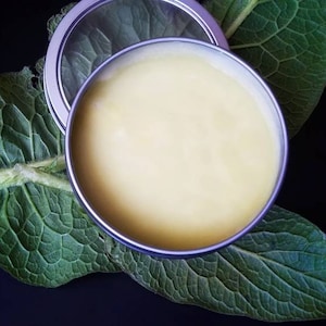 Simply Comfrey Salve, Organic Herbal Balm for Dry Skin, Unscented Botanical Natural Skin Moisturizer for Overworked Areas