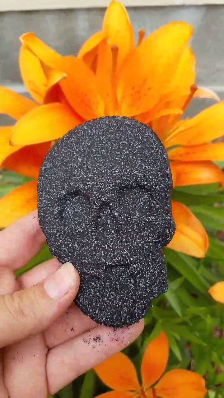 Halloween Skull Bath Bombs, Gothic Wedding Favor Gift, Spa Day Self
