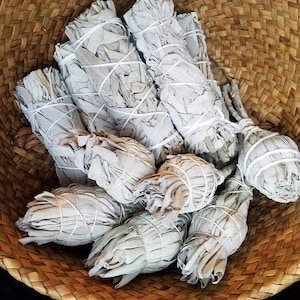 White Sage Smudge Smoke Cleansing Ritual House Smudging Cleanse California White Sage Natural Incense Smudging Dried Sage Herb Altar Tools