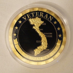 1959-1975 - Vietnam War - Veteran - Gold Plated Coin in Case.