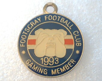 Footscray Western Bulldogs AFL-VFL Football 1993 Gaming Members Badge Medal