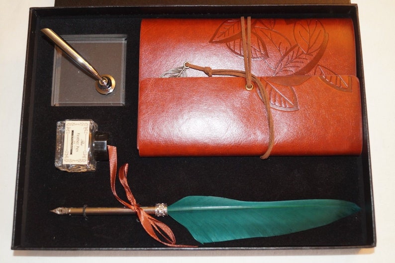 Vintage Style Calligraphy Feather Quill Metal Nib Dip Pen Holder Bottle ...