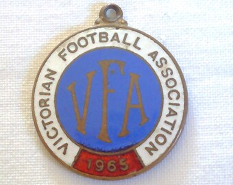 AFL-VFA Football Scarce 1965 Vintage Football Association Members Badge Bertram