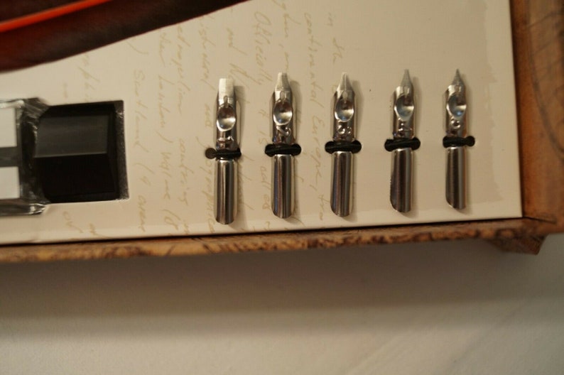 Vintage Style Calligraphy Feather Quill Metal 5 Nib Dip Pen Set Holder ...