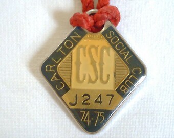 Carlton Blues - Collectable - 1974 - Social Club - Members Badge - Hard to Find.