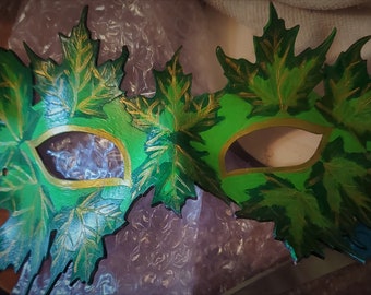 Máscara de mascarada de hojas de arce verde