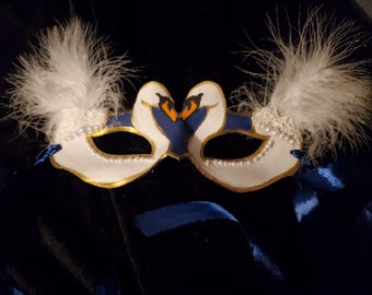Couples Black Minimalist and Black Swan Costume Party Masquerade Masks Set 