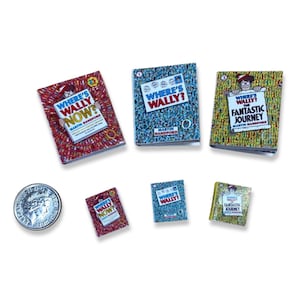 Où wally | Dolls House Livres miniatures | Texte réel et photos | 1/4, 1/6 ou 1/12 Échelle | Meubles de maison de poupée | Livre de poupées de Blythe