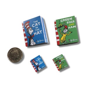 Puppen Haus Miniaturen | Grüne Eier & Schinken + die Katze in der Hut Miniatur Bücher | Realer Text und Bilder | Maßstab 1/4 1/6 oder 1/12 | Puppenhaus