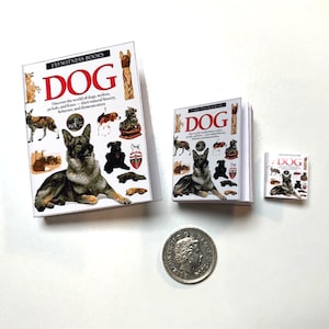 Miniatur Bücher | Hundebuch | Enthält Echttext | 1/4, 1/6 oder 1/12 | Diorama | Puppenhaus Miniatur Märchen Buch