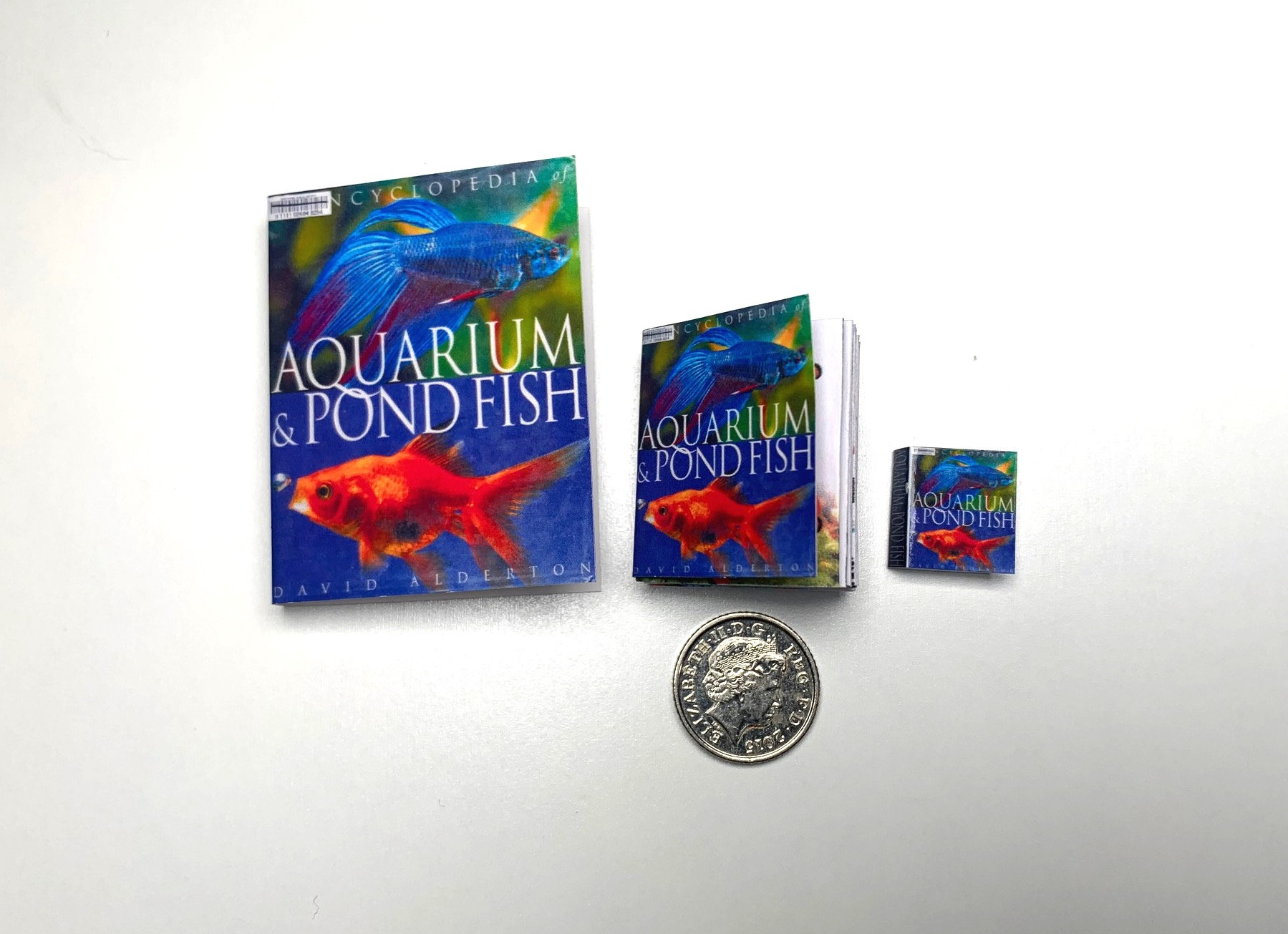 Aquarium and Pond Fish Book | Real Text & Pictures | 1/4, 1/6 or 1/12 Scale | Educational Book  | Dolls House Miniatures
