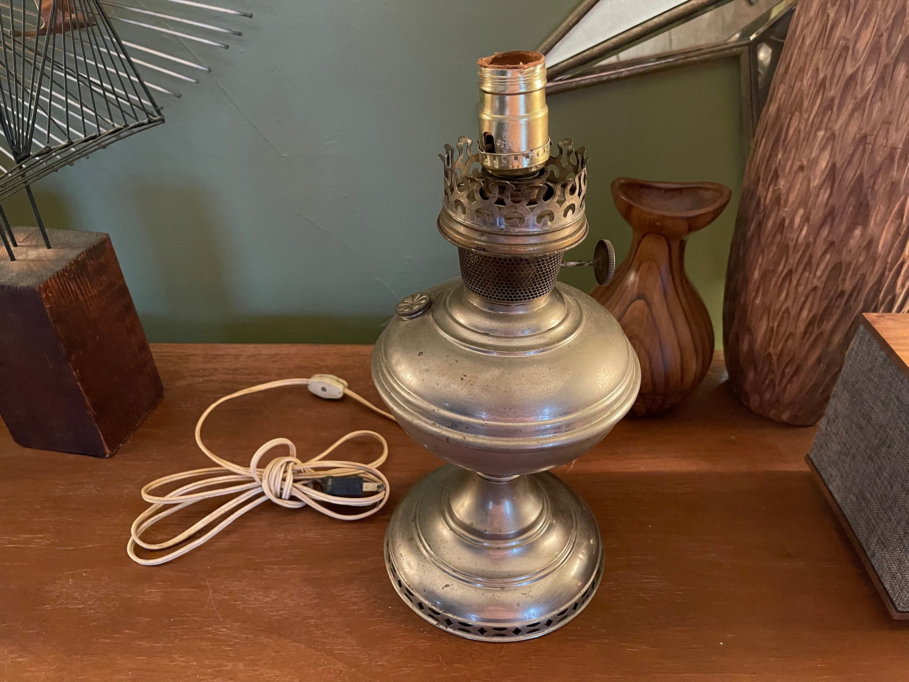 Aladdin métal Électrifié lampe à huile Modèle 6 brûleur vintage -   France