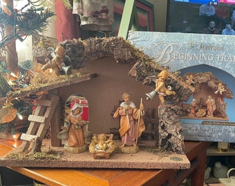 Fontanini Heirloom Nativity Depose Italy Wood Stable Scene Lot of 7 Pieces READ Description